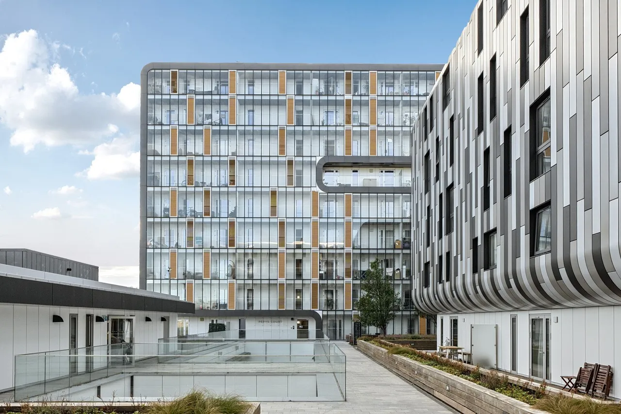 2 bed flat for sale — Love Lane, SE18