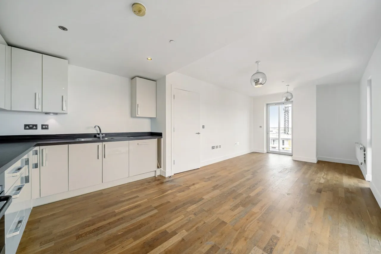 Love Lane, SE18, photo 12