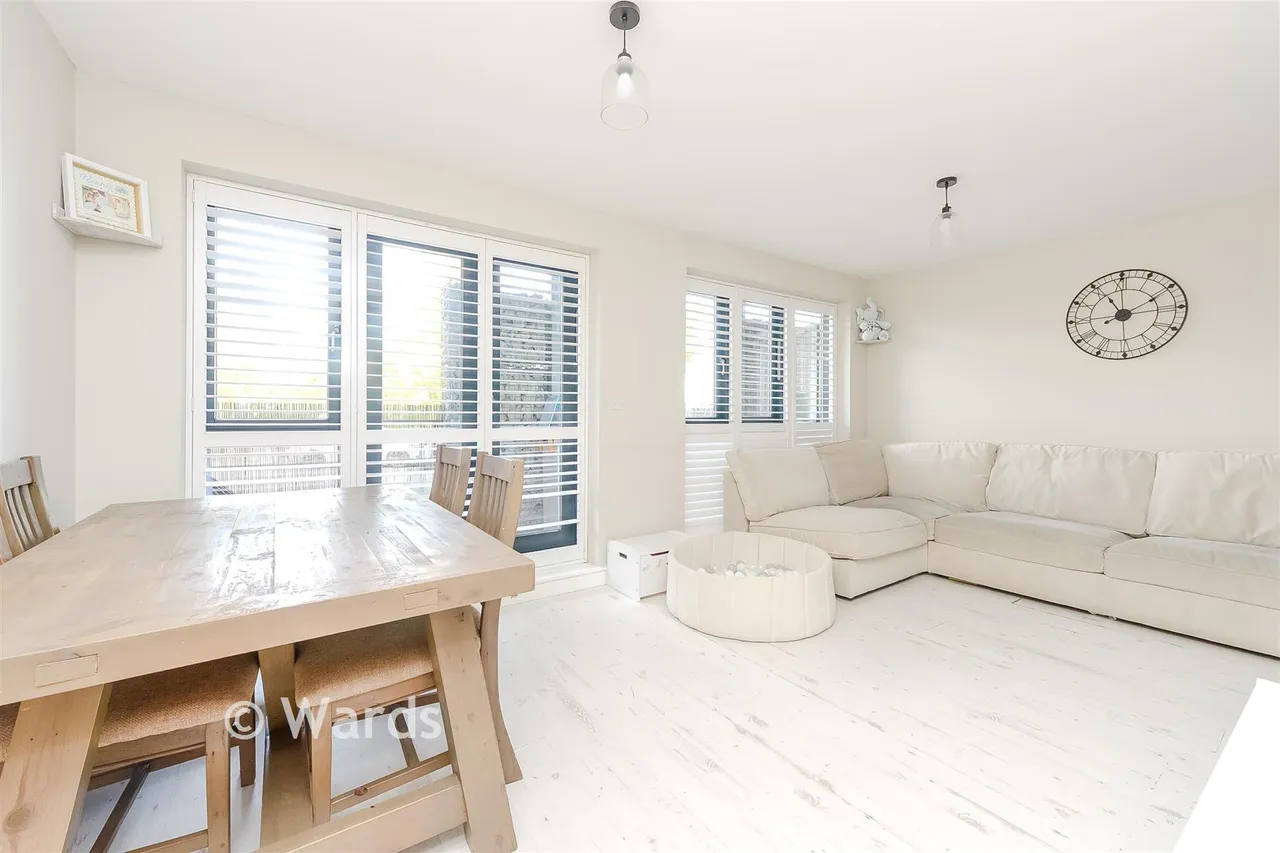 Waterstone Way, Greenhithe, DA9, photo 3