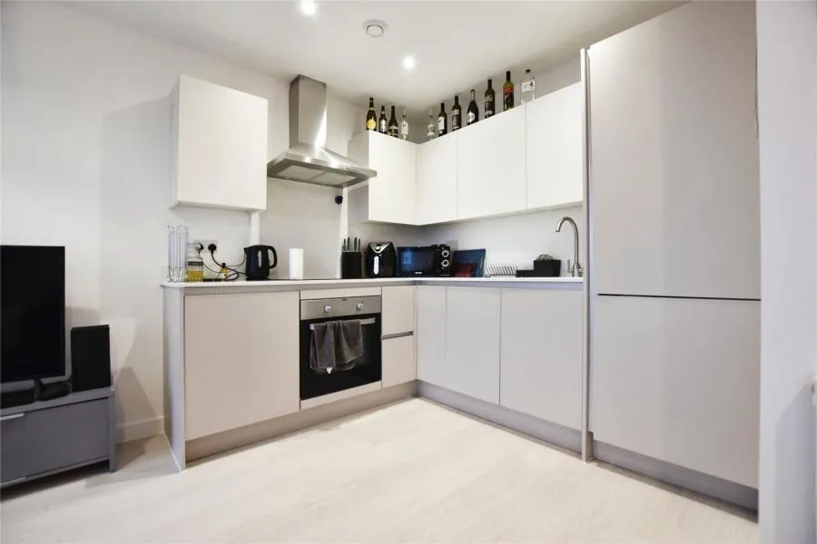 Magnolia House, Wych Elm, CM20, photo 2