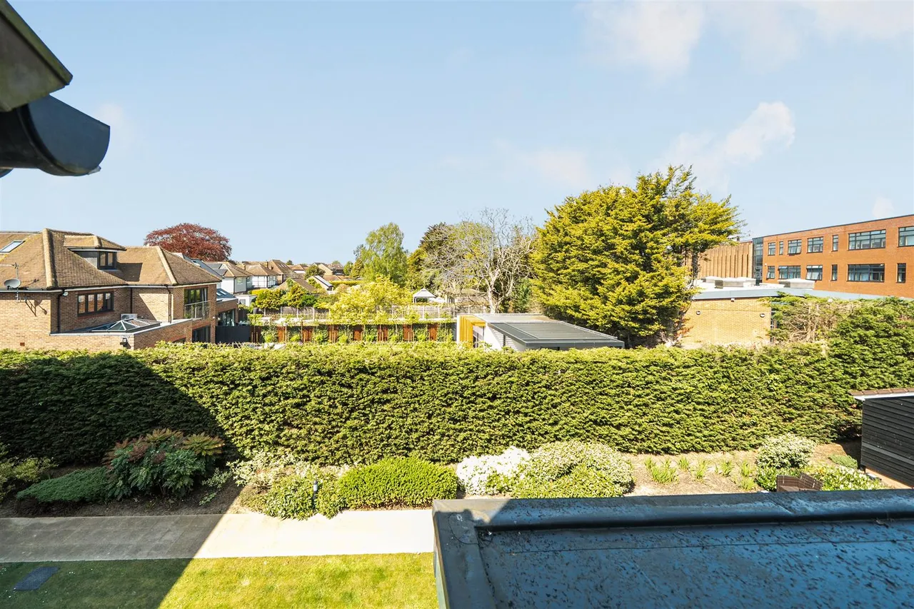Laindon Road, Billericay, CM12, photo 12
