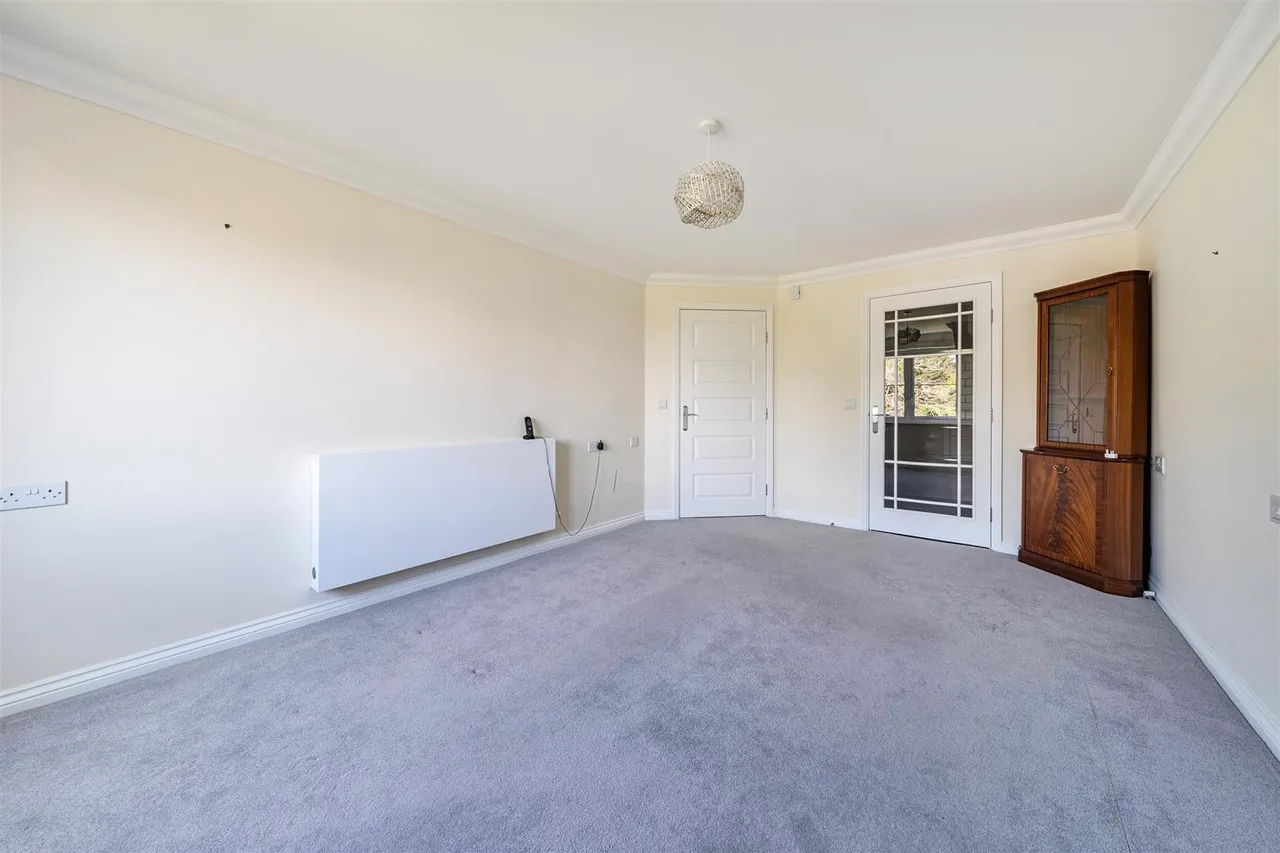 Laindon Road, Billericay, CM12, photo 4