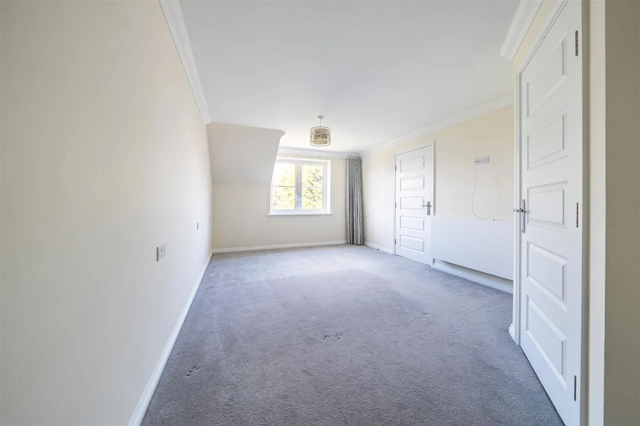 Laindon Road, Billericay, CM12, photo 7