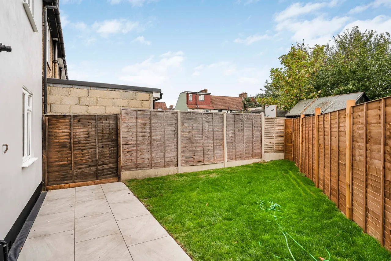 Bordergate, Mitcham, CR4, photo 9