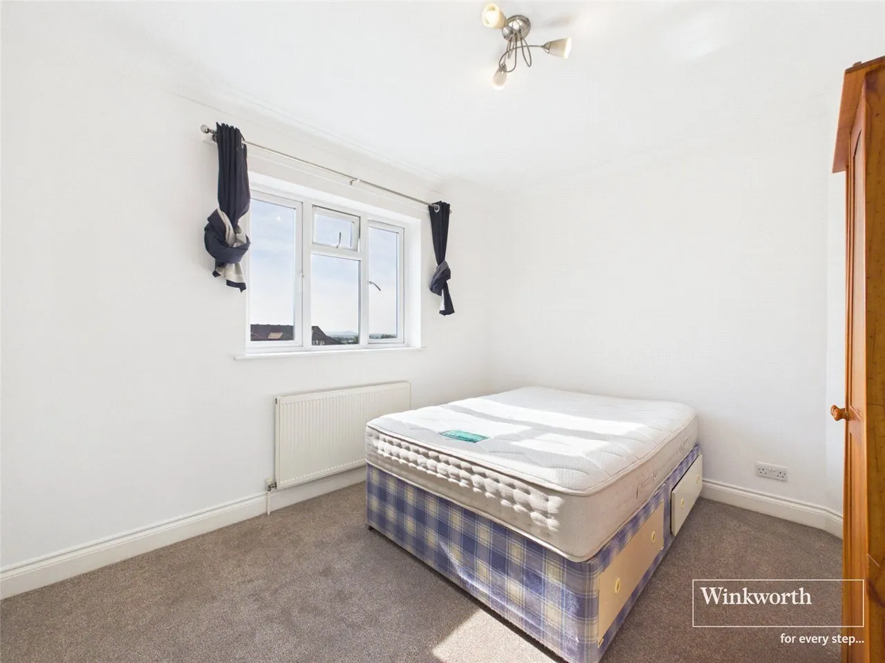 Watford Way, London, NW7, photo 9