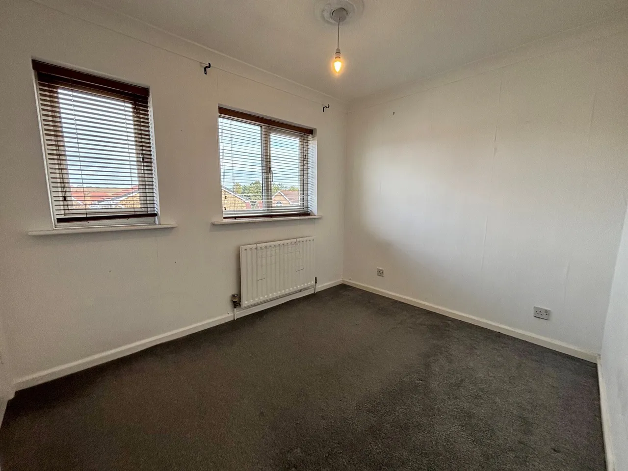 Askam Court, Bramley, S66, photo 9