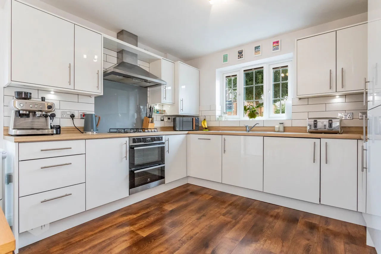 Stirrups Farm Road, Lowton, Warrington, WA3 2SX, photo 6