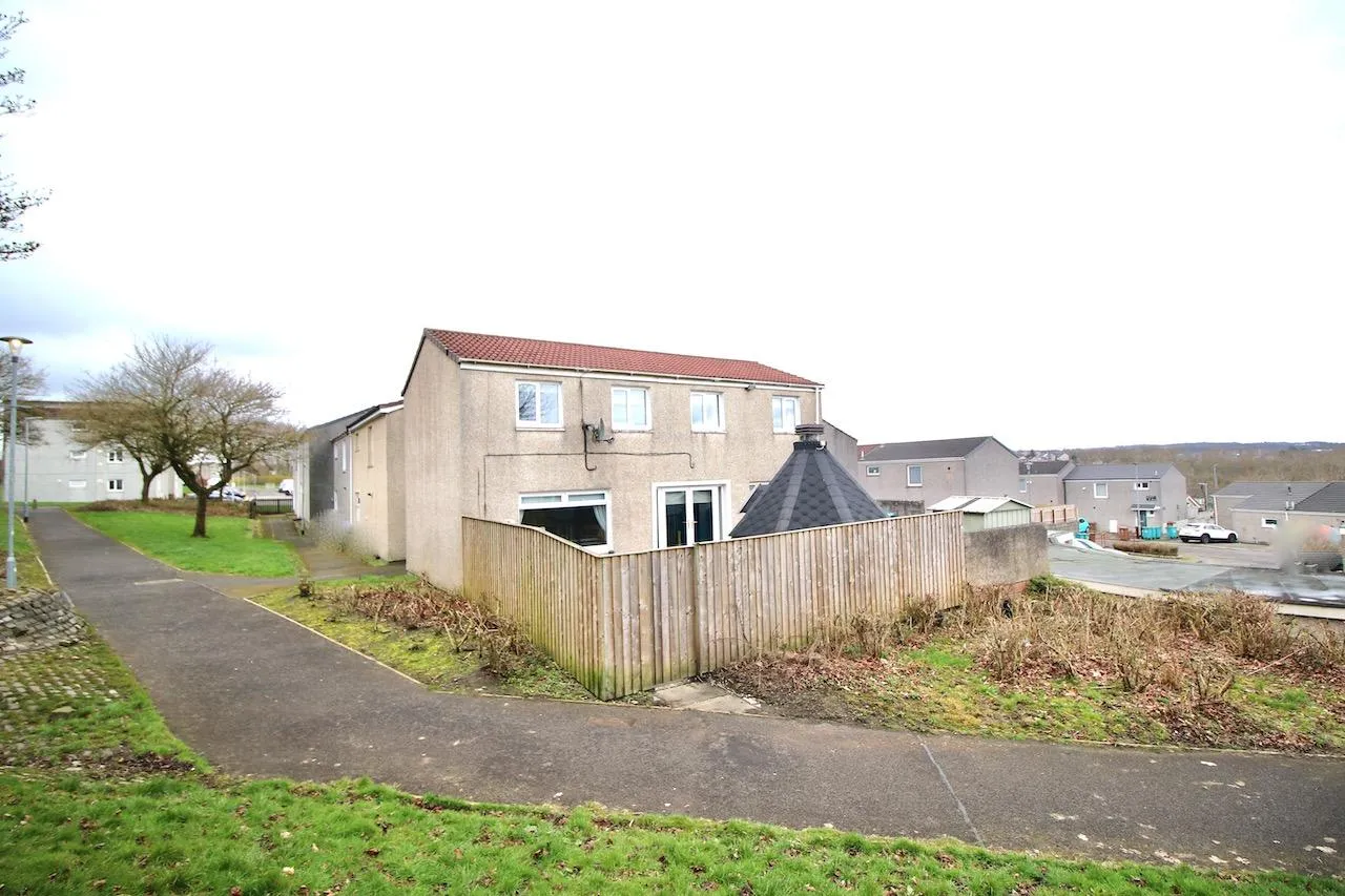 4 bed house for sale — Lomond Crescent, Cumbernauld, G67 4JJ