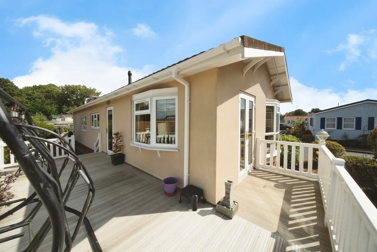 Residential Park, Caddington, LU1, photo 19