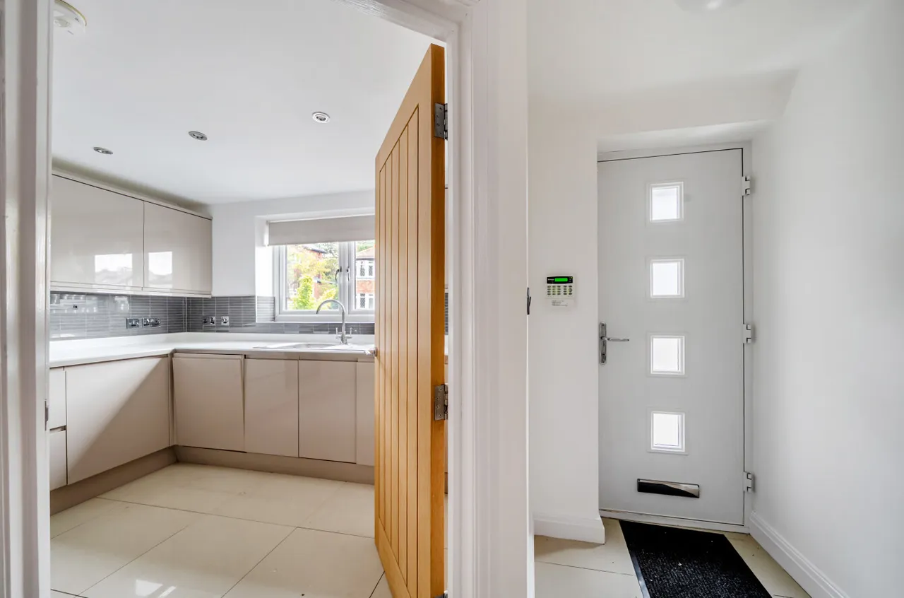 Bracken Edge, Chapel Allerton, LS8, photo 7