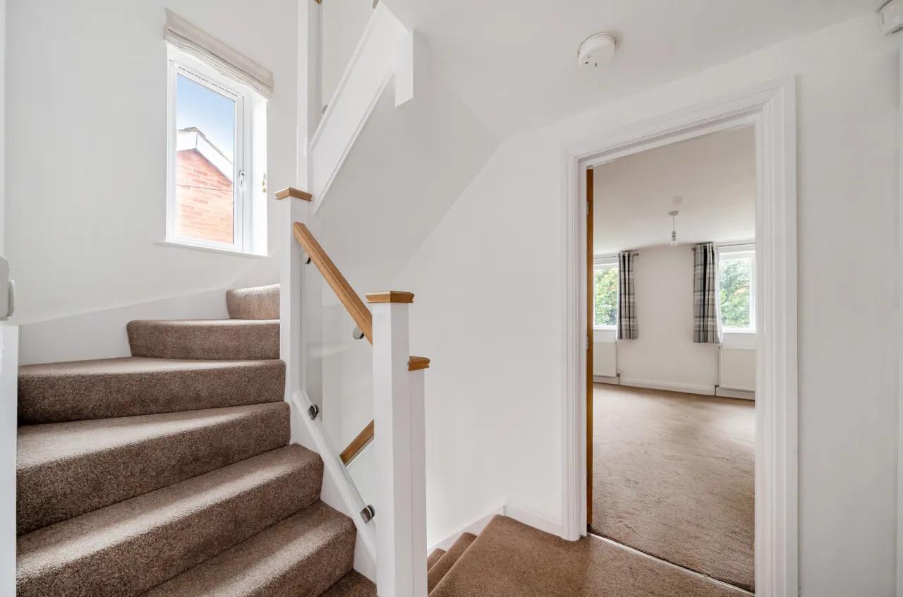 Bracken Edge, Chapel Allerton, LS8, photo 12