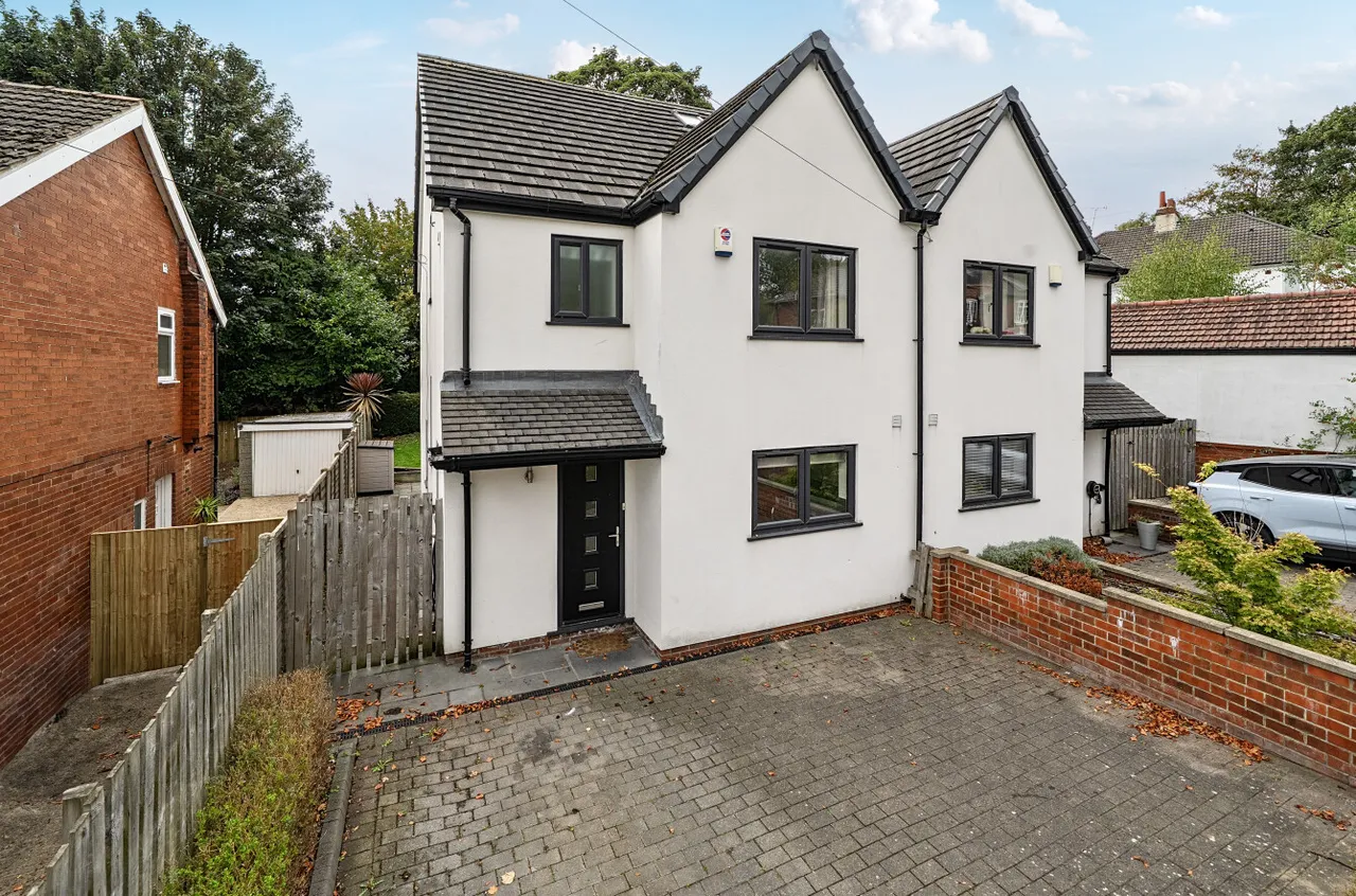 3 bed house for sale, Bracken Edge, Chapel Allerton, LS8