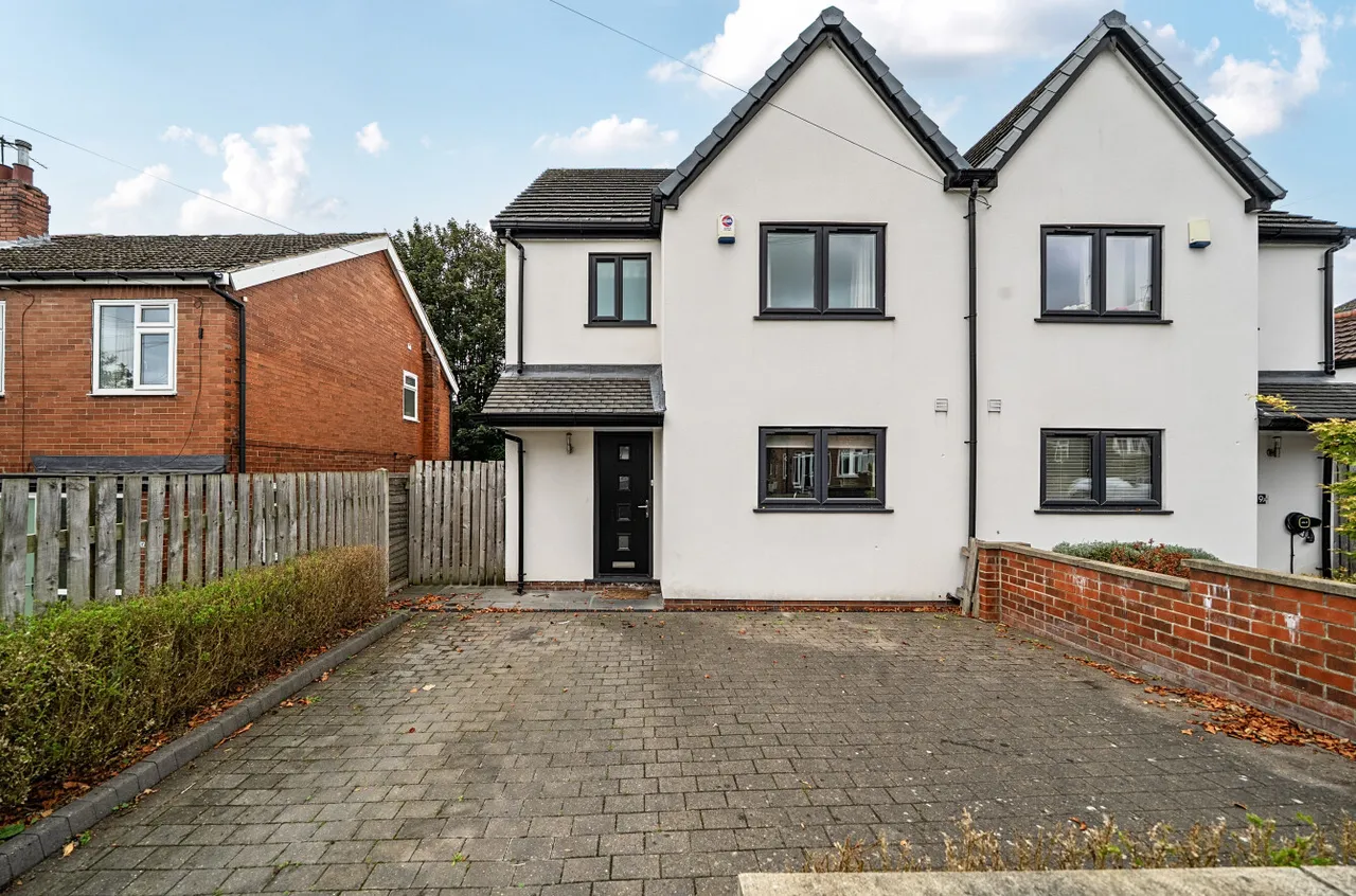 Bracken Edge, Chapel Allerton, LS8, photo 23