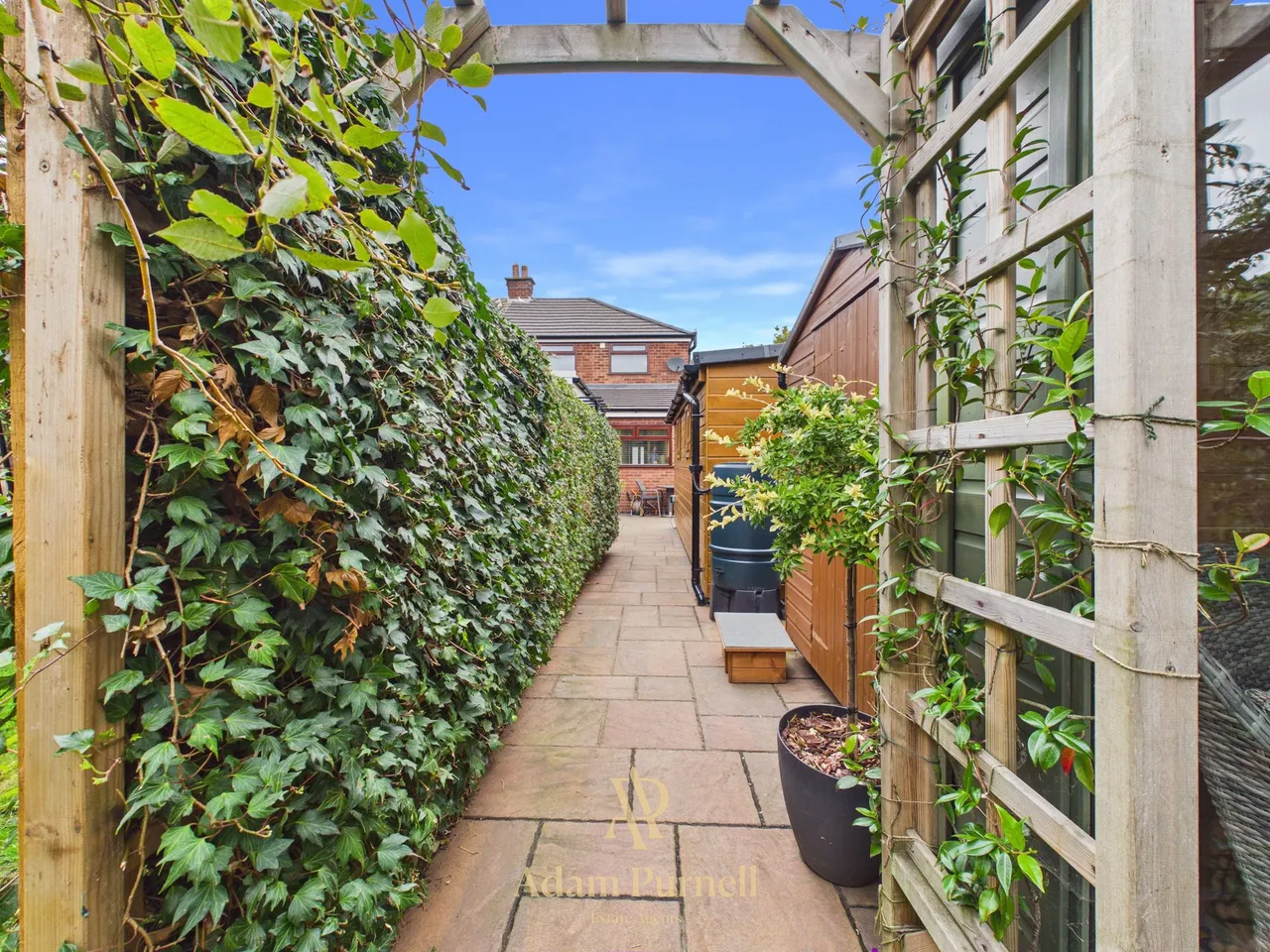 Colts Close, Burbage, LE10, photo 30