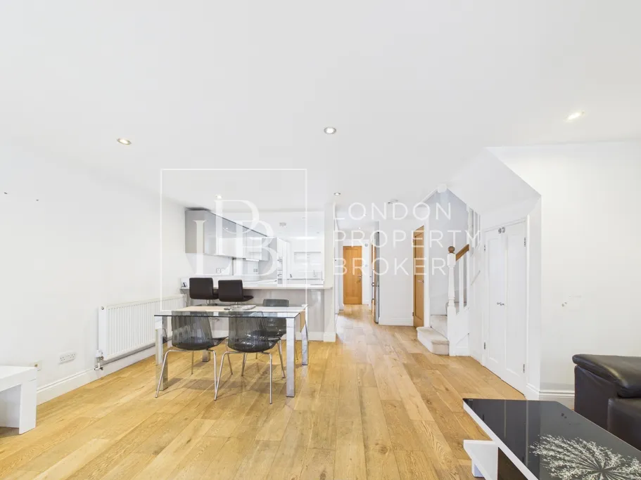Telegraph Place, London, E14, photo 5