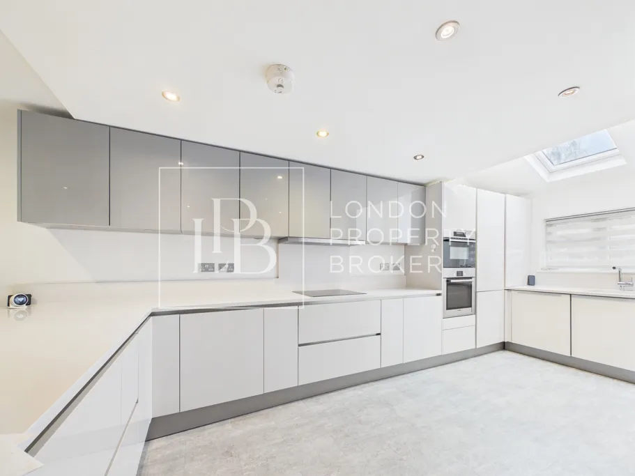 Telegraph Place, London, E14, photo 3
