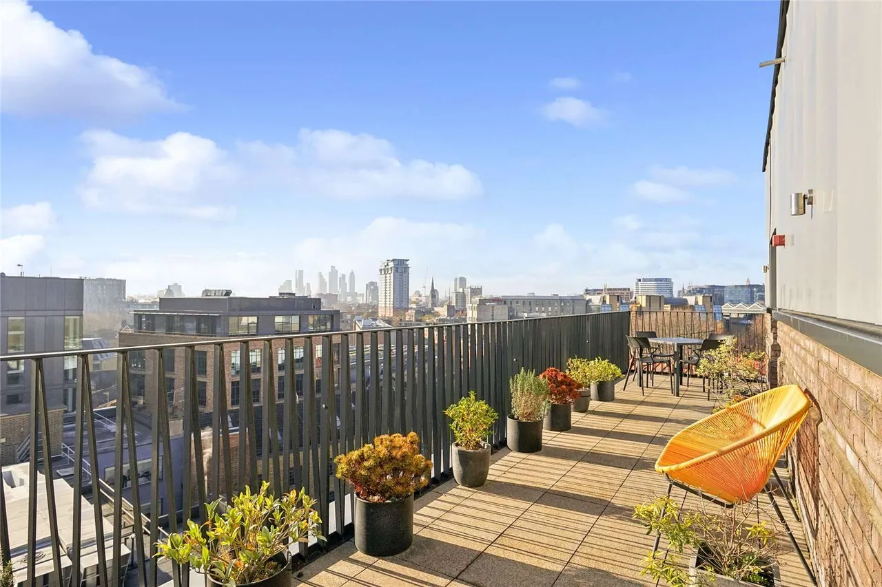 2 bed flat to rent — Ufford Street, London, SE1 8FF