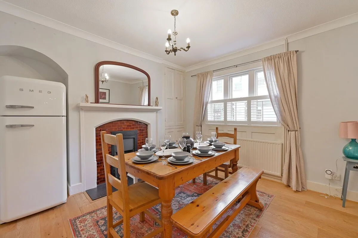 High Street, Eton, SL4, photo 5