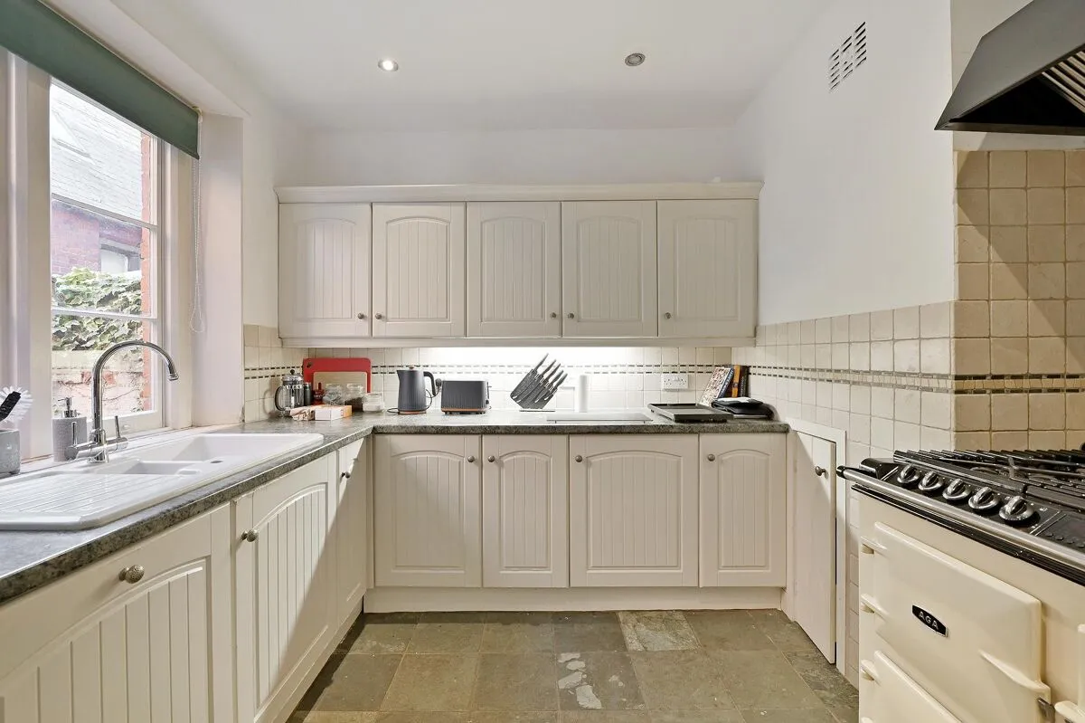 High Street, Eton, SL4, photo 3