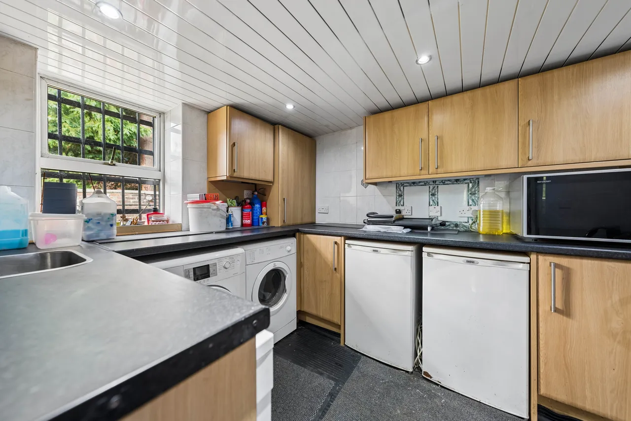 Dargarvel Avenue, Dumbreck, G41, photo 16