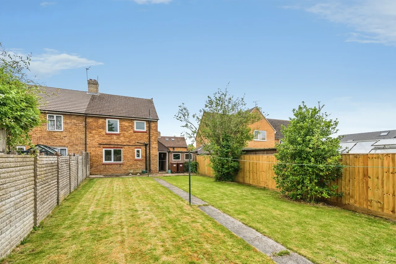 Coltman Avenue, Long Crendon, HP18, photo 3