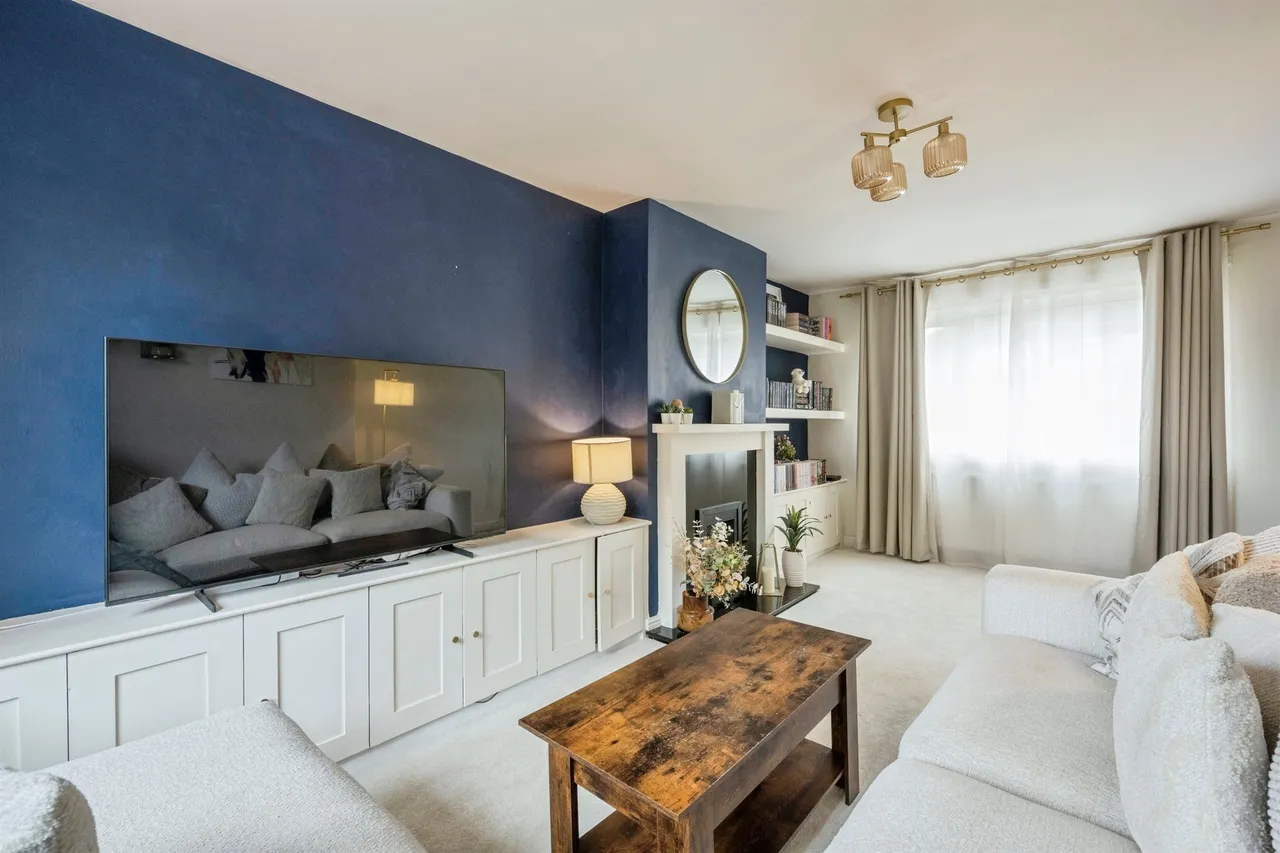 Langdale Drive, Scawthorpe, Doncaster, photo 5