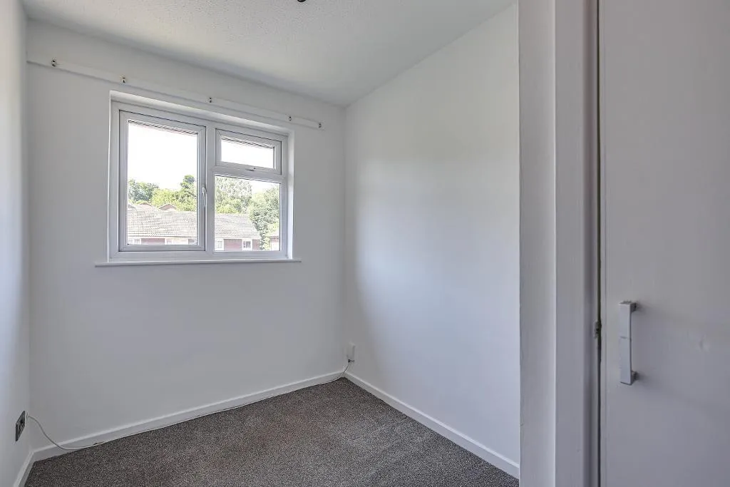 Goldfinch Road, South Croydon, photo 10