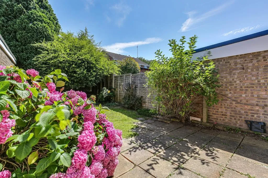 Goldfinch Road, South Croydon, photo 13