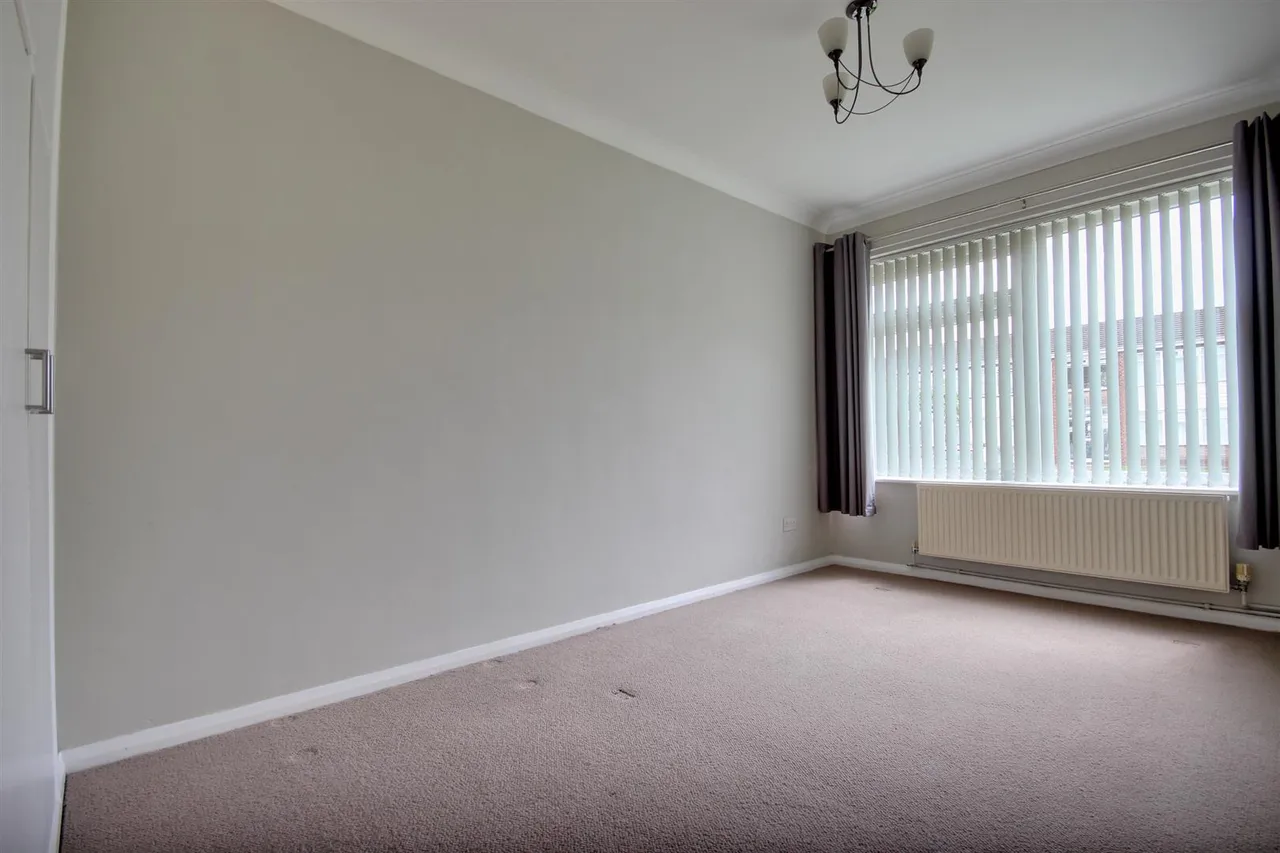 Fulford Crescent, Willerby, Hull, photo 4