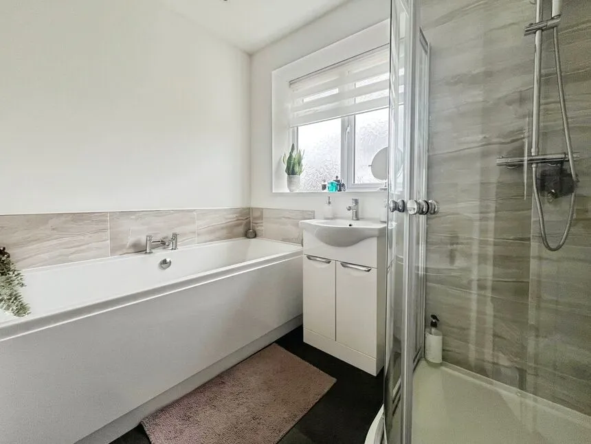 Weeland Road, Crofton, West Yorkshire, WF4, photo 11