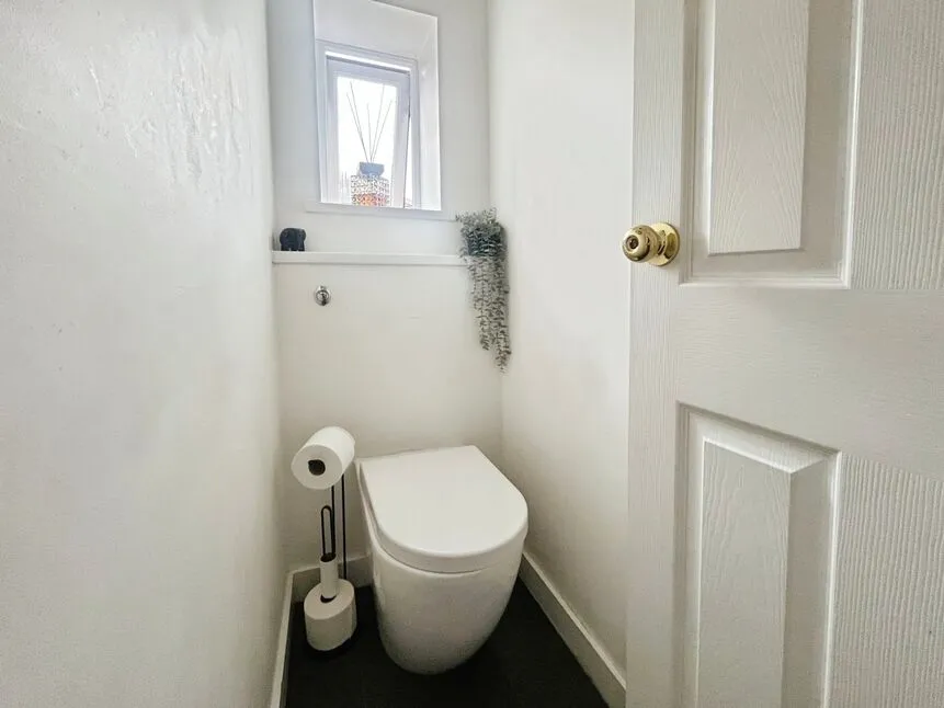 Weeland Road, Crofton, West Yorkshire, WF4, photo 6