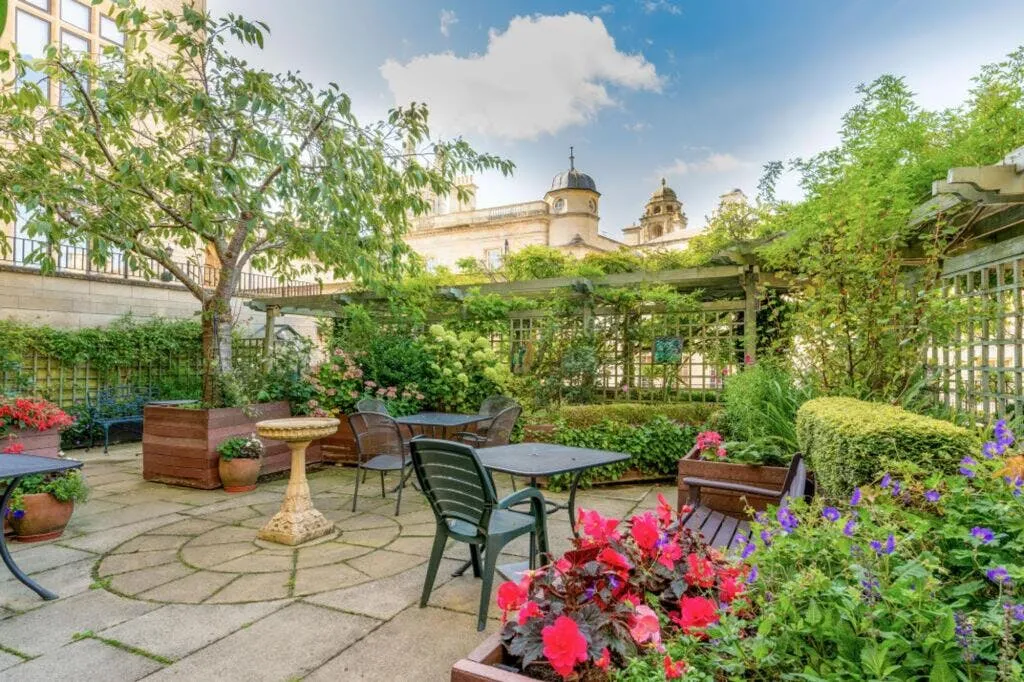 2 bed flat for sale — Grand Parade, Bath, BA2