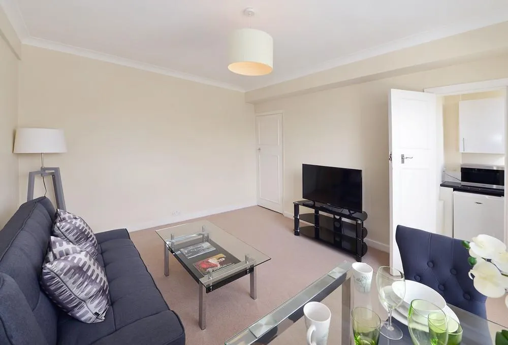 property to rent, Hill Street, Mayfair, W1J