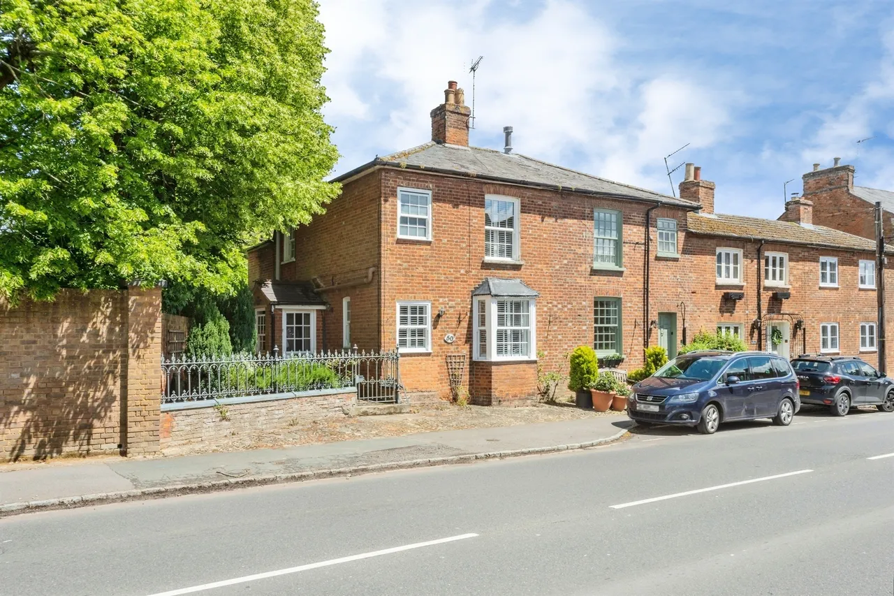 High Street, Whitchurch, HP22, photo 18