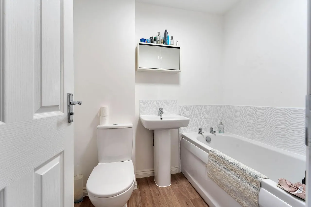 Taunton Road, Bourne, PE10, photo 14