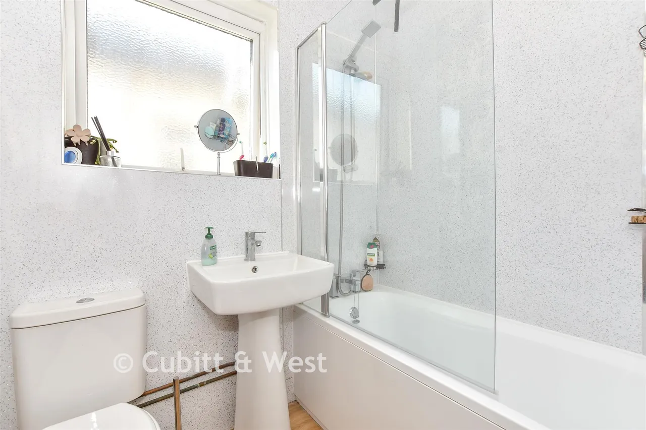 Hollam Road, Southsea, PO4, photo 11