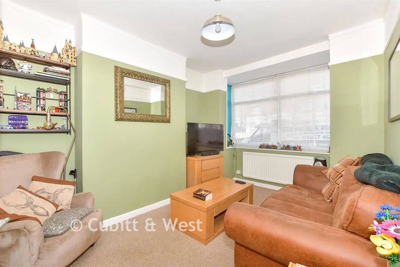 Hollam Road, Southsea, PO4, photo 5