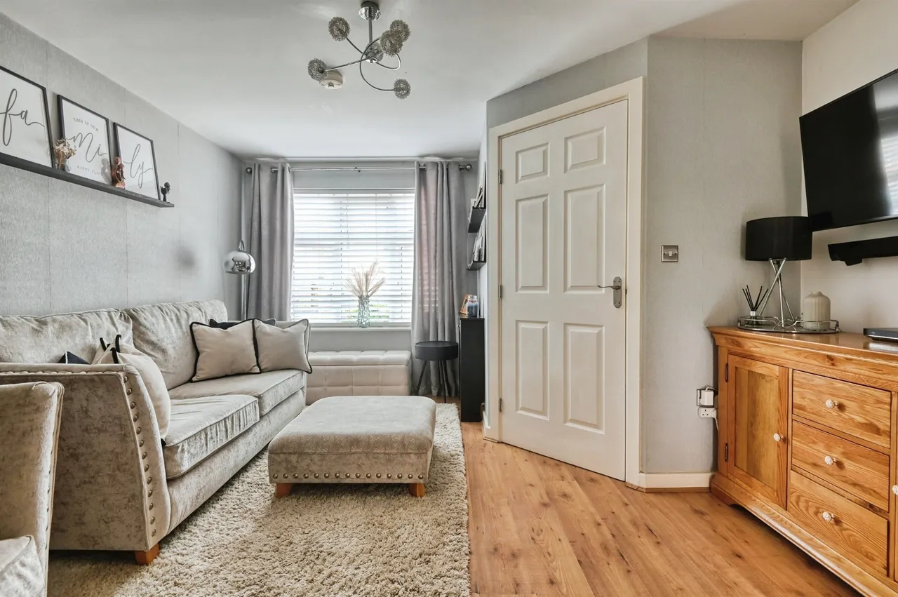 Berrowside Road, Shard End, Birmingham, photo 3