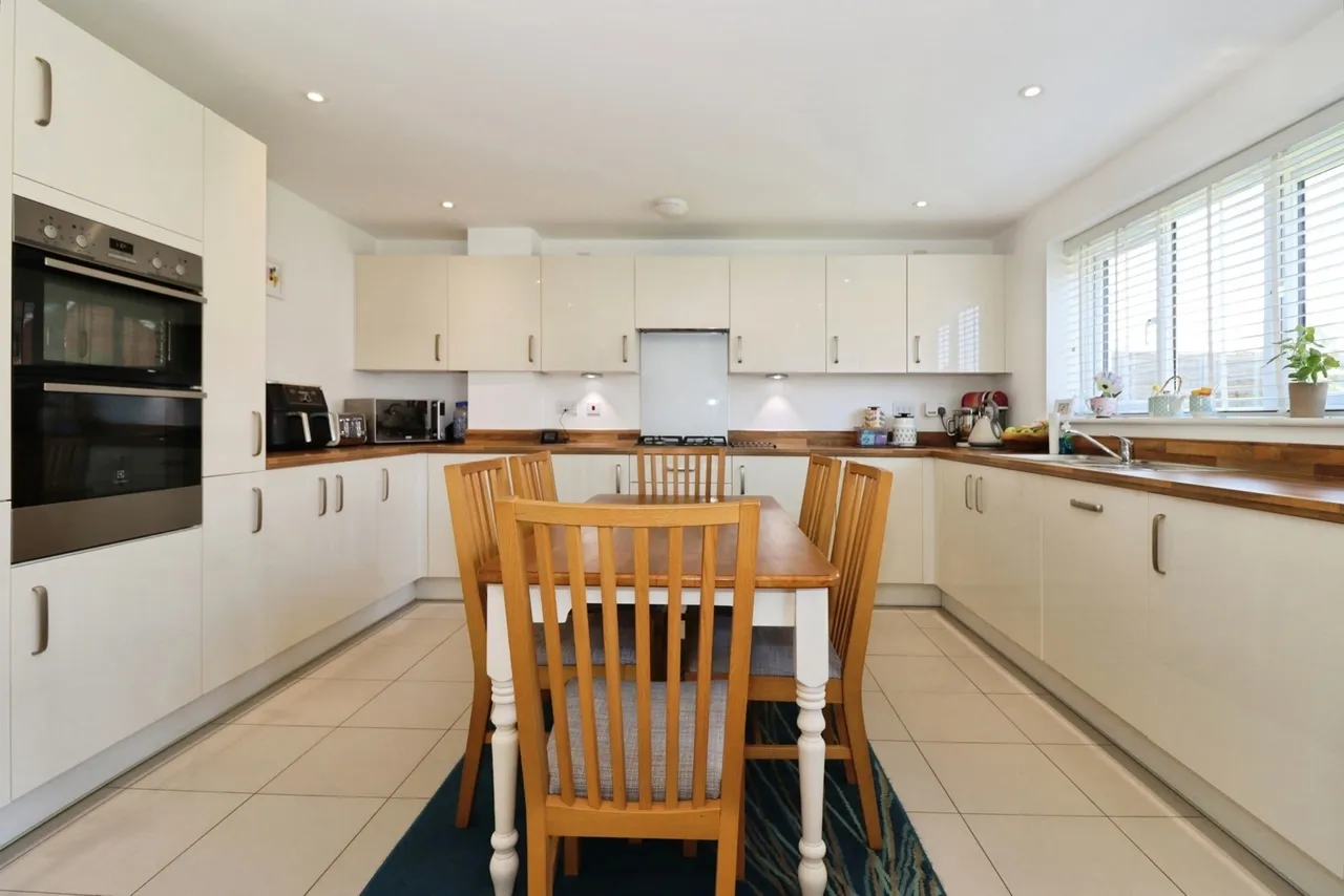 Slade Baker Way, Bristol, Gloucestershire, BS16, photo 5