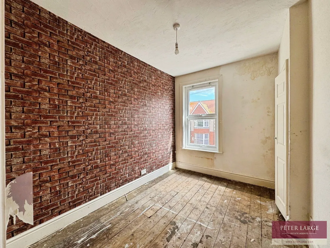 Sandringham Avenue, Rhyl, Denbighshire, LL18 1NL, photo 13