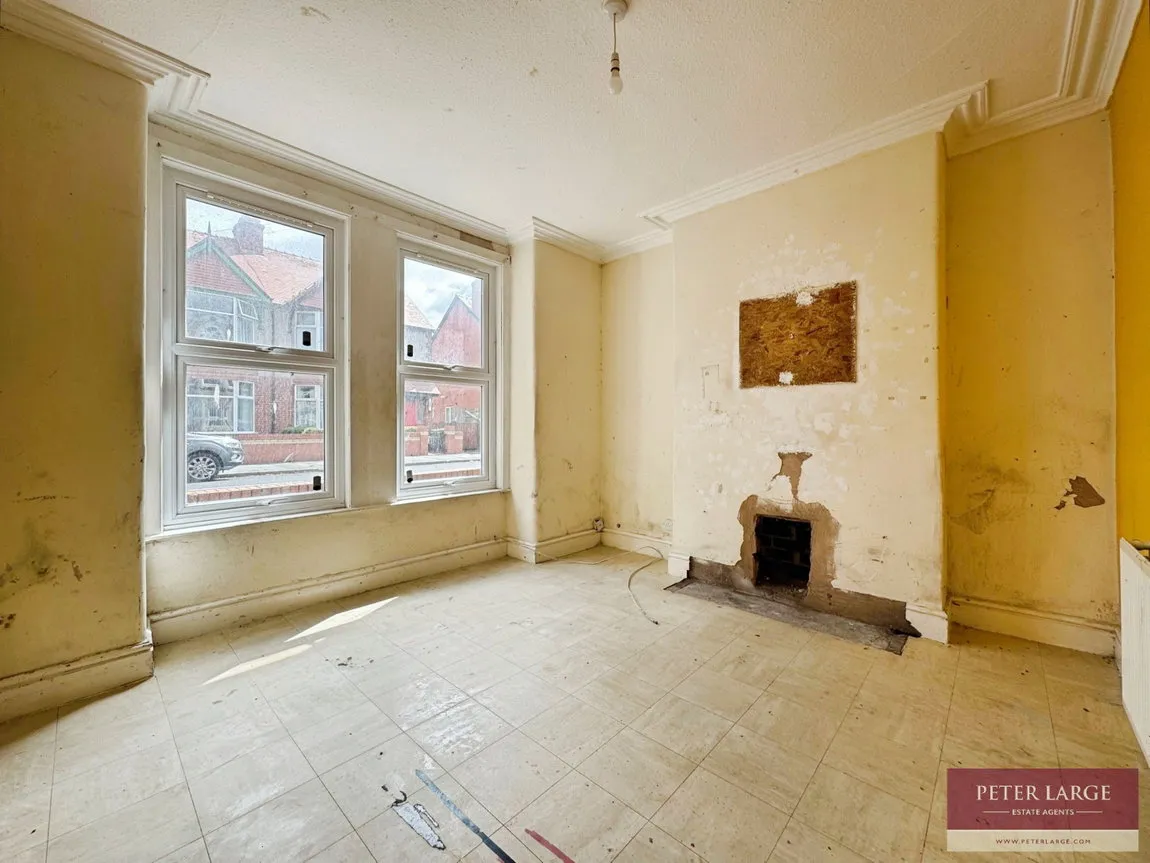 Sandringham Avenue, Rhyl, Denbighshire, LL18 1NL, photo 3