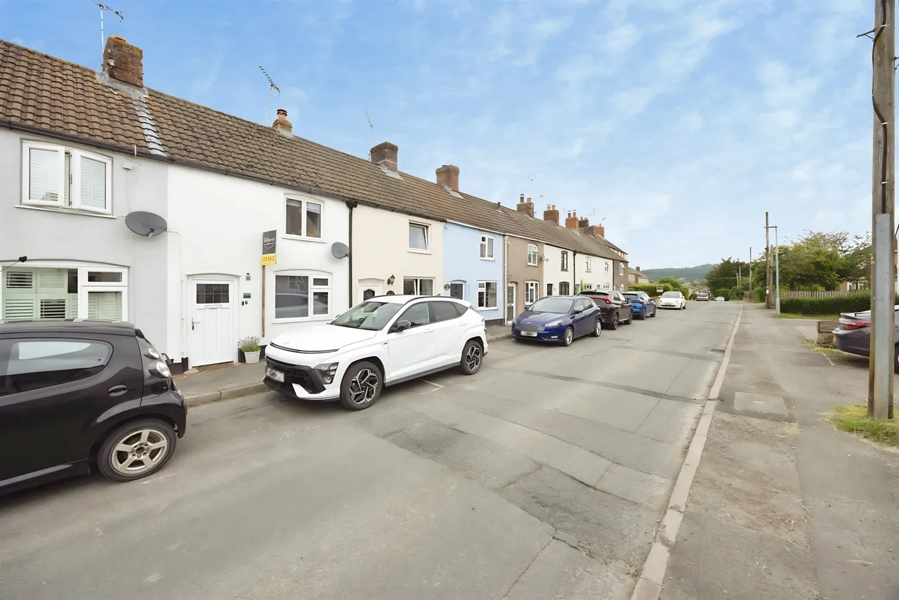 2 bed house for sale, Walk Mill Lane, Kingswood, GL12
