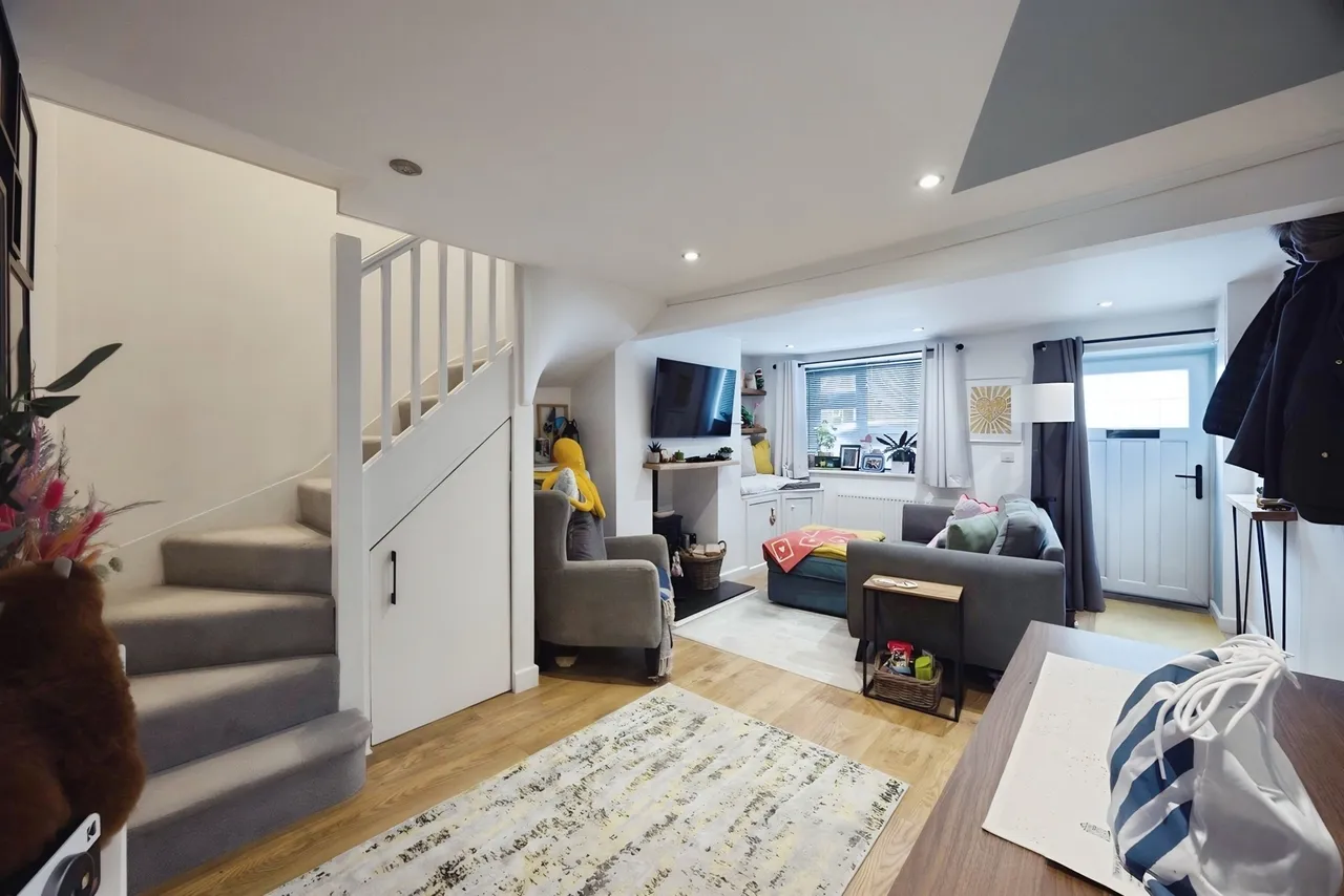 Walk Mill Lane, Kingswood, GL12, photo 3