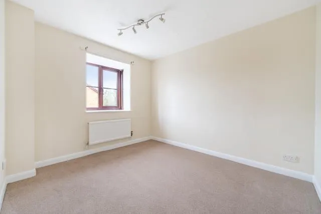 Thorne Way, Aylesbury, HP20, photo 7