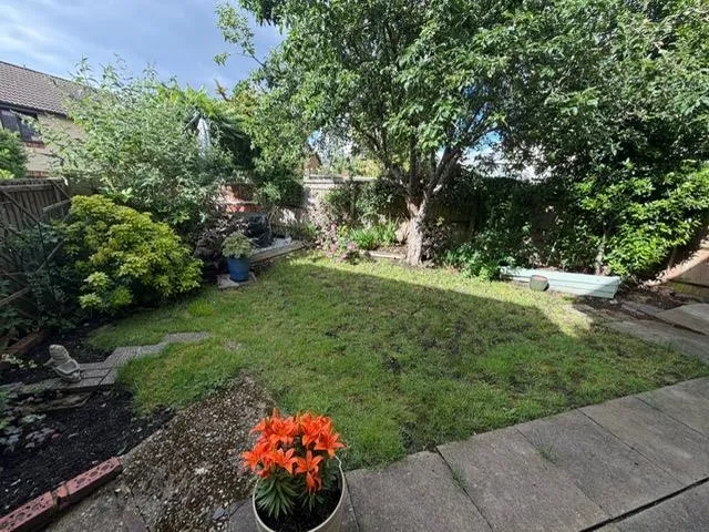 Thorne Way, Aylesbury, HP20, photo 11