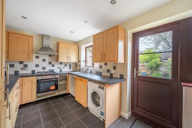 Thorne Way, Aylesbury, HP20, photo 2