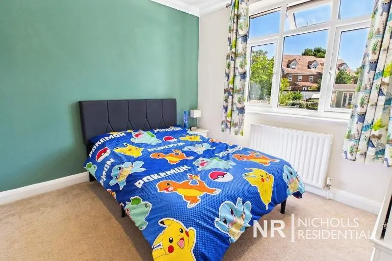 Leatherhead Road, Chessington, KT9, photo 17