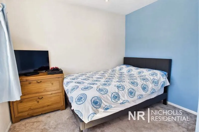 Leatherhead Road, Chessington, KT9, photo 15