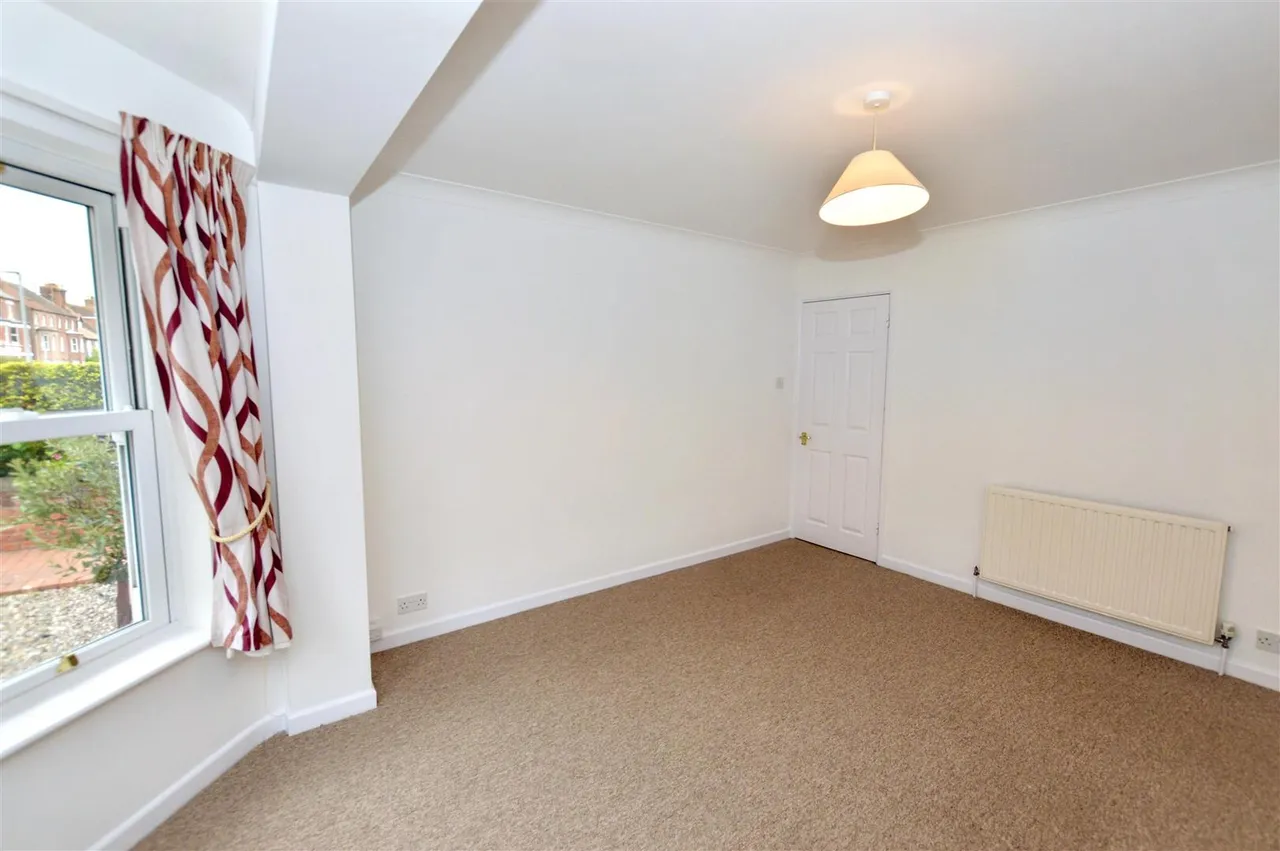 Augusta Street, Sheringham, NR26, photo 4