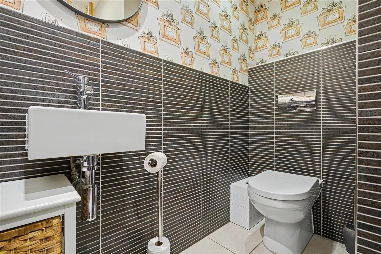 Cow Lane, Bramcote, NG9, photo 6